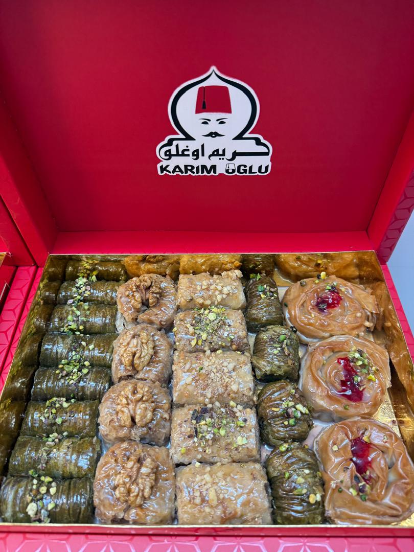 کافه باقلوای کریم اوغلو در تهران